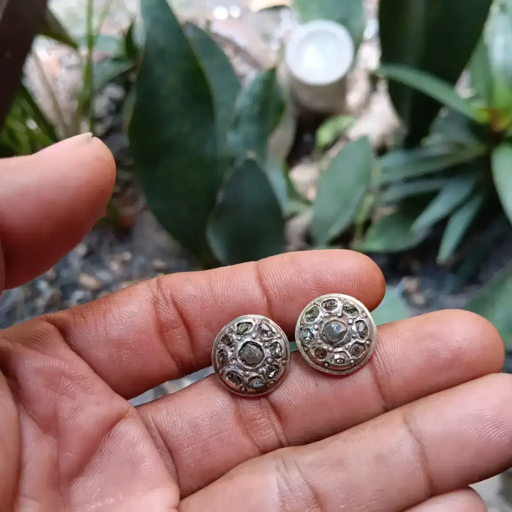 Suweng Krumpul Lawasan