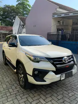 All New Fortuner 2.4 VRZ TRD Sportivo Matic Diesel Solar 2016 AT S GR