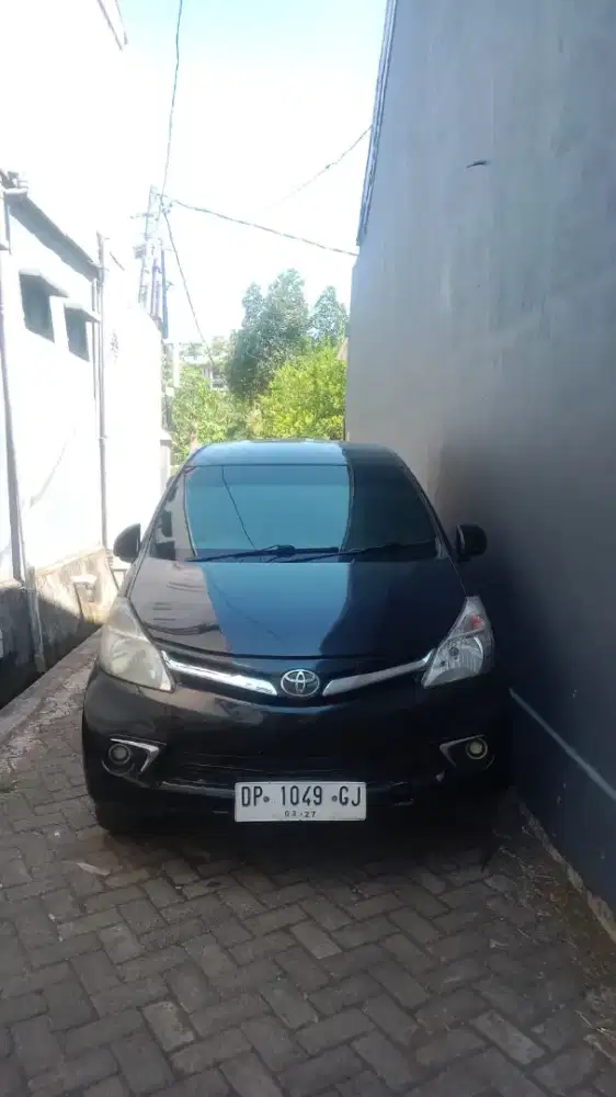 JUAL TOYOTA AVANZA G TAHUN 2012