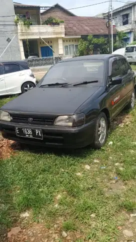 Toyota Starlet THN 1990