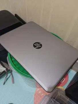 Laptop HP Pavilion 14 intel i5 Gen 7 Radeon R5 SSD 128GB RAM 8GB DDR4