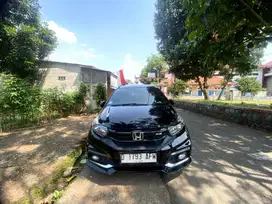 Di jual mobilio RS A/T 2017