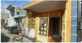 Dijual Rumah Murah Banget di Belakang Mall BG Junction Surabaya Pusat
