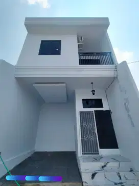Rumah 2 Lantai Modern Dekat stasiun