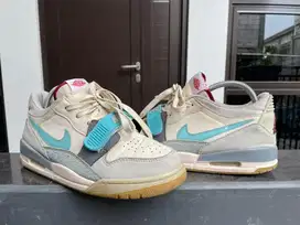 nike legacy 312