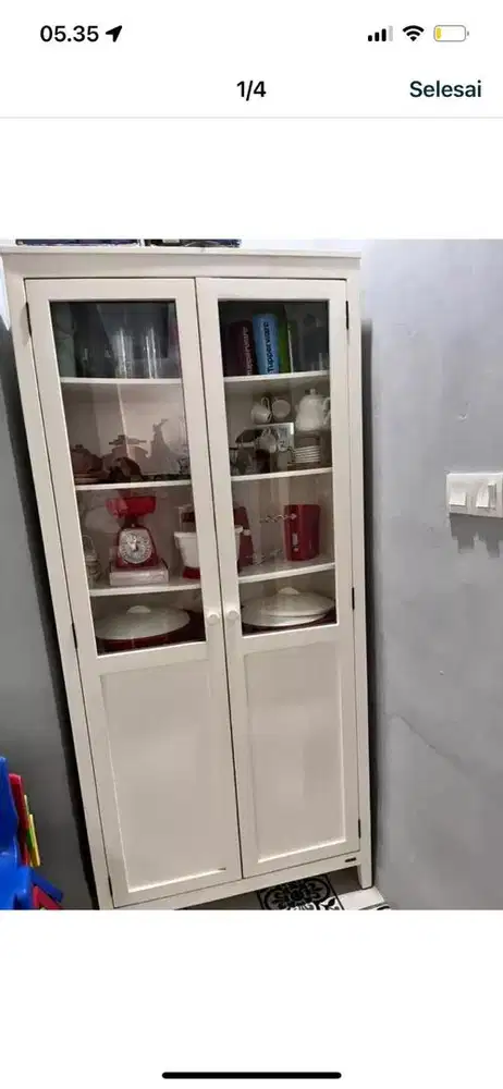 Lemari Pajangan Livien Furniture