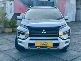 [KM10rb-an] XPANDER CROSS PREMIUM PACKAGE 2023