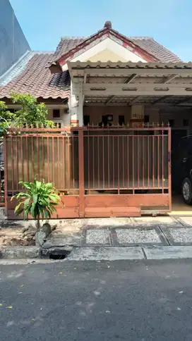 Rumah luas 120 .dijual di metland cakung.jakarta timur