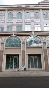 Disewakan Ruko Cordoba Ex Restaurant siap pakai hadap depan