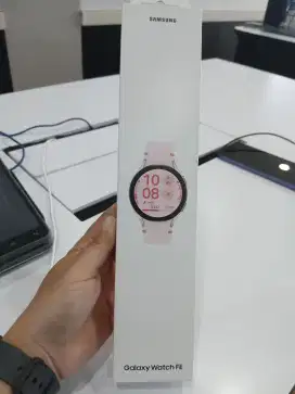 Samsung watch FE pink