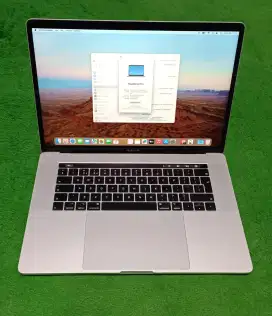Macbook Pro 2018 15inch i7 16/512 Silver Toucbar Dual VGA Mulus Murah