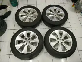 Velk OEM  alpard ring 17