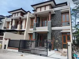 Rumah Juara di Margahayu Raya dkt Metro Kawaluyaan RS Humana Prima MIM