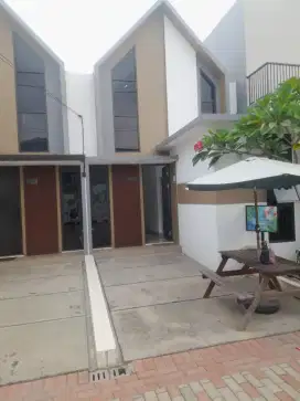 BEST SELER RUMAH DP 0%  FREE BIAYA2 SAMPAI AKAD LANGSUNG HUNI