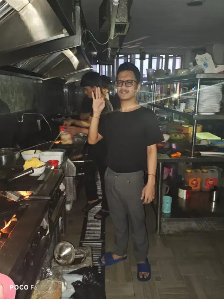 Cari pekerjaan yg ada mess