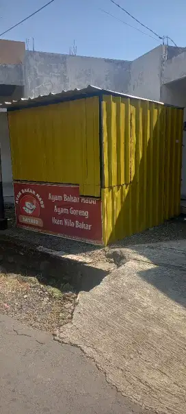 Kontainer Booth
