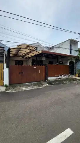 Sewa Rumah di Bintaro Sektor 9 Tangerang Selatan