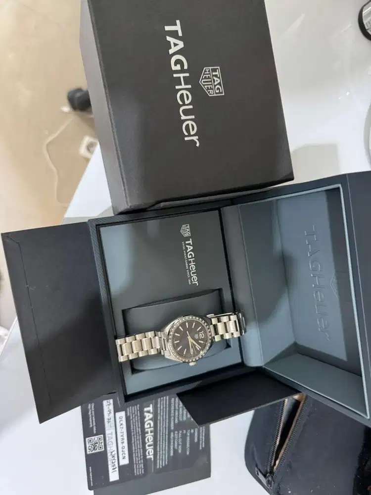Jam tangan tag heuer