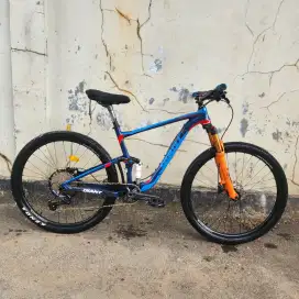 Sepeda Gunung MTB Giant Anthem 27.5 Alloy Shimano Deore 12 Speed