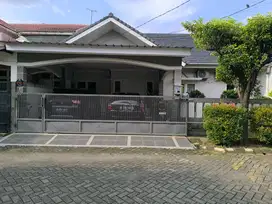 Rumah di kemang pratama kota bekasi