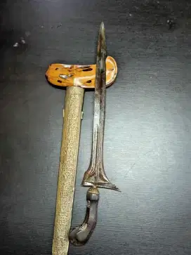 Keris jalak tilam sari pamor Keleng asli