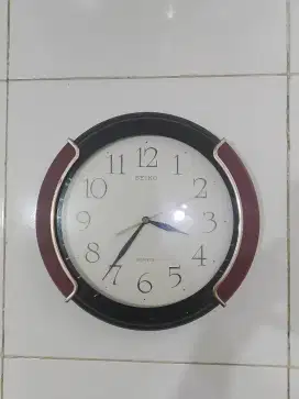Jam dinding seiko original