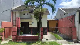 Di jual rumah alamat grand kenongo mlirip jetis