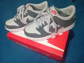 Jual sepatu original like new nike dunk low