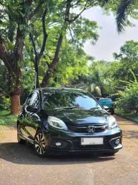 HONDA BRIO RS 2016 HITAM MULUS LOW KM PAJAK ON SIAP PAKAI