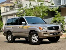 Land Cruiser VX100 Diesel Non Airmatic 2000 Fresh Condition