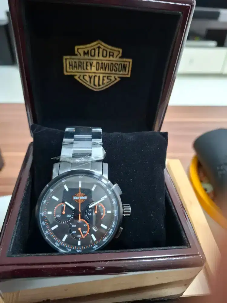 Jam tangan Harley davidson