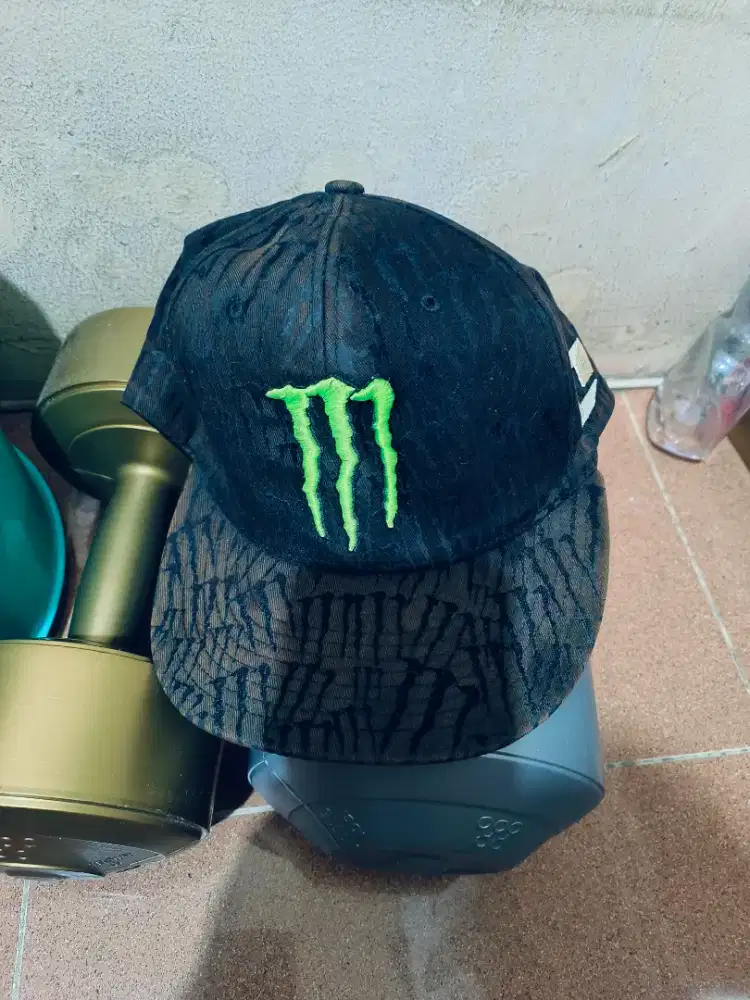 Topi Monster Energy vintage size L to XL