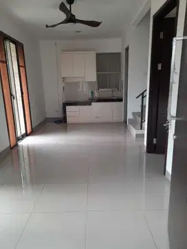 for sale rumah PIK2 depan uk: 11x12,5m2 hoek  inc furnish siap huni