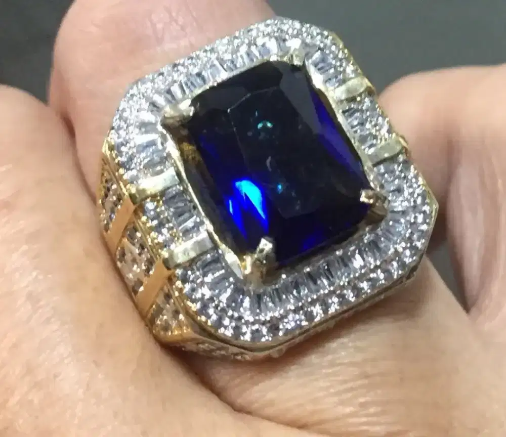 Cincin Keren mewah saffire