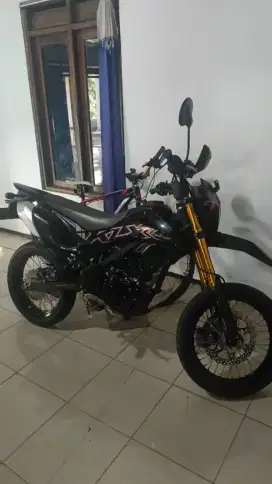 Dijual KLX SM SE