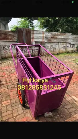 Gerobak sampah .