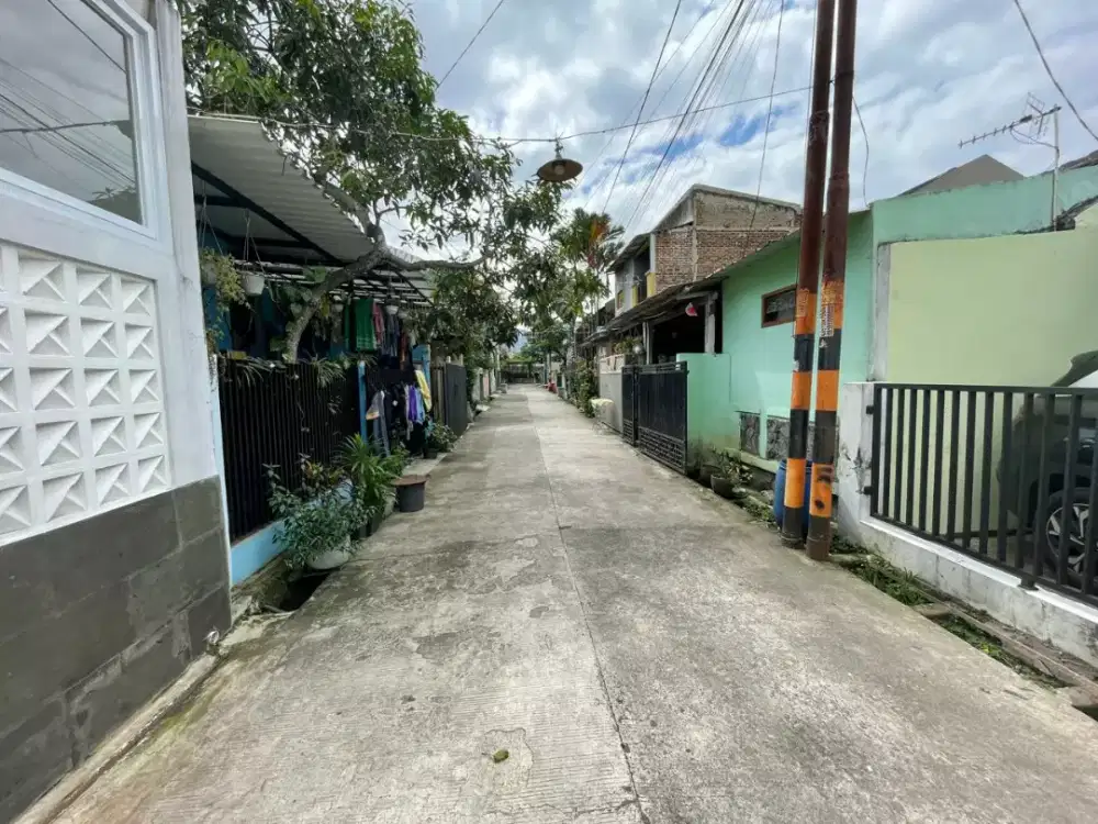 Disewakan Rumah Permata Biru Bandung timur