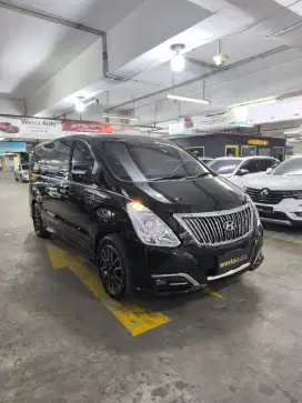 KM 73rb Hyundai H1 2.4 Bensin Royale AT Matic 2017 Low KM 2018 XG