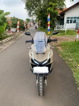Dijual motor Adv 160 tough MTte Brown rbs