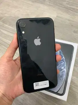 iphone xr 128gb warna hitam mulus normal