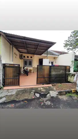 Dijual Cepat Rumah di Limus Pratama Regency Cluster Cendana
