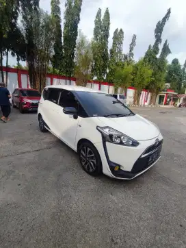 Excellent Toyota Sienta 2017