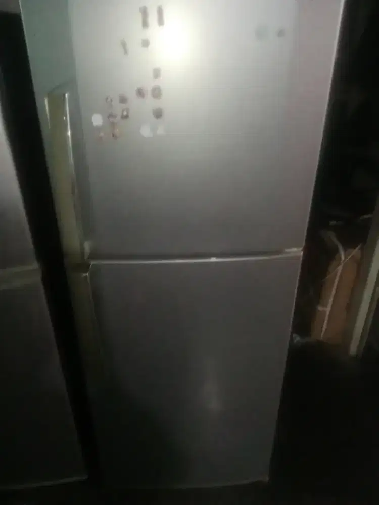 Kulkas LG 2 pintu