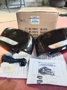 Cover spion pajero