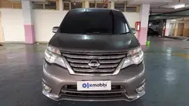 DP 5% Nissan Serena 2.0 Bensin-AT 2015 SMF