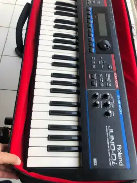 Jual Keyboard Roland Juno DI
