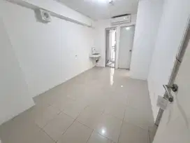Jual BU 2BR Unfurnished - Tower Geranium Lantai rendah - Sudah SHM
