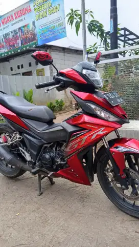 Di jual supra gtr 150 cc 2016