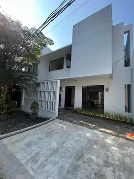 Dijual Rumah Baru Design Modern Tropical Lebak bulus Jakarta Selatan