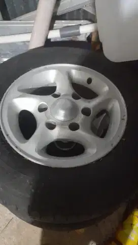 Velg ori bawaan mobil panther Ls